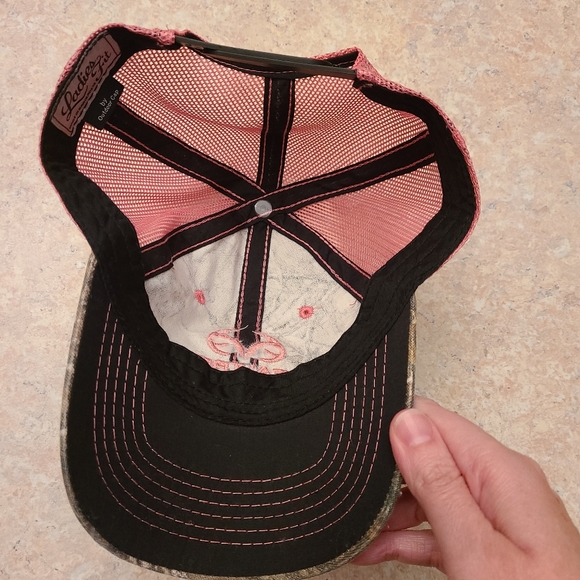 Outdoor Cap Ladies Fit Realtree Xtra Hat in One Size - Picture 5 of 5